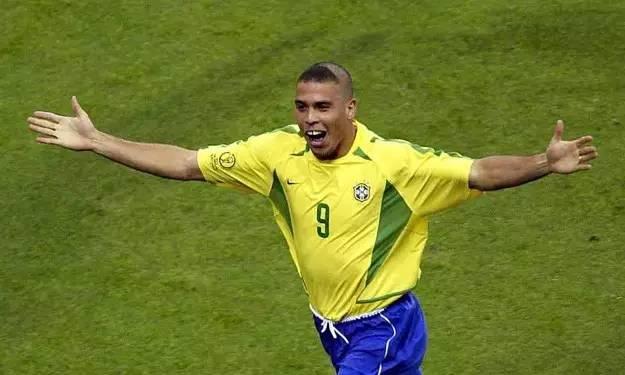 同时也凭借 同时也凭借