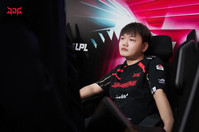 最终压制了 最终压制了